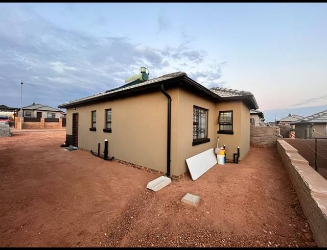 3 BEDROOM HOUSE FOR SALE IN SOSHANGUVE UU